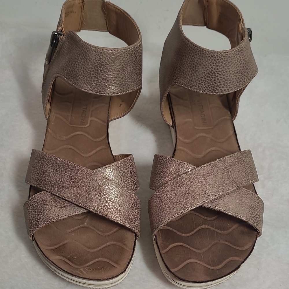 Women's Tan Sandals